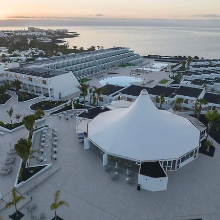 Отель Radisson Blu Resort, Lanzarote Adults Only