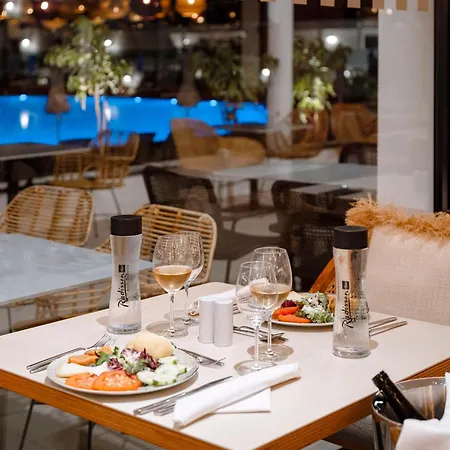 Radisson Blu Resort, Lanzarote Adults Only 4* 코스타 테기세