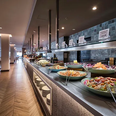 Radisson Blu Resort, Lanzarote Adults Only 酒店 4*