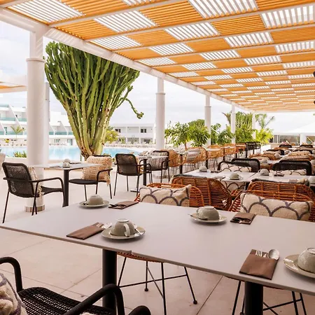 Hotel Radisson Blu Resort, Lanzarote Adults Only 4*