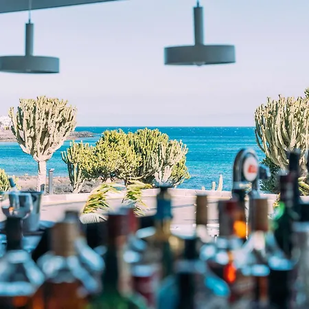 Radisson Blu Resort, Lanzarote Adults Only ホテル 4*